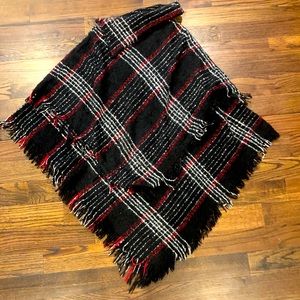 Steve Madden super soft Poncho OSFM